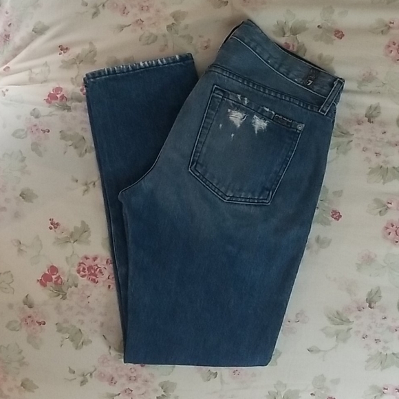 7 For All Mankind Relaxed Skinny Shredding Jeans - Picture 4 of 8